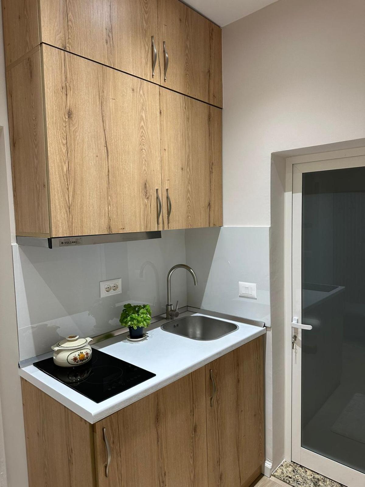 Home To Go Studio Apartament Tiranë Luaran gambar